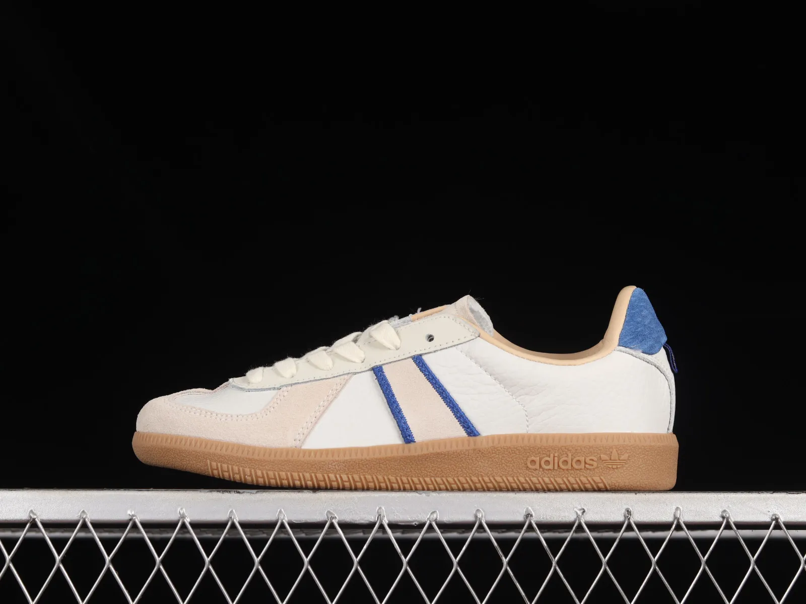 Adidas BW Army Cloud White Off White Blue HQ6457