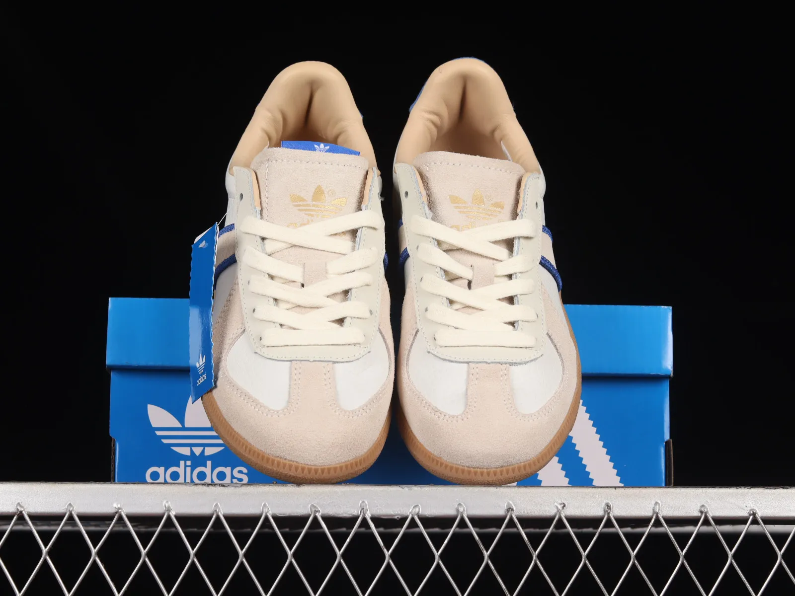 Adidas BW Army Cloud White Off White Blue HQ6457