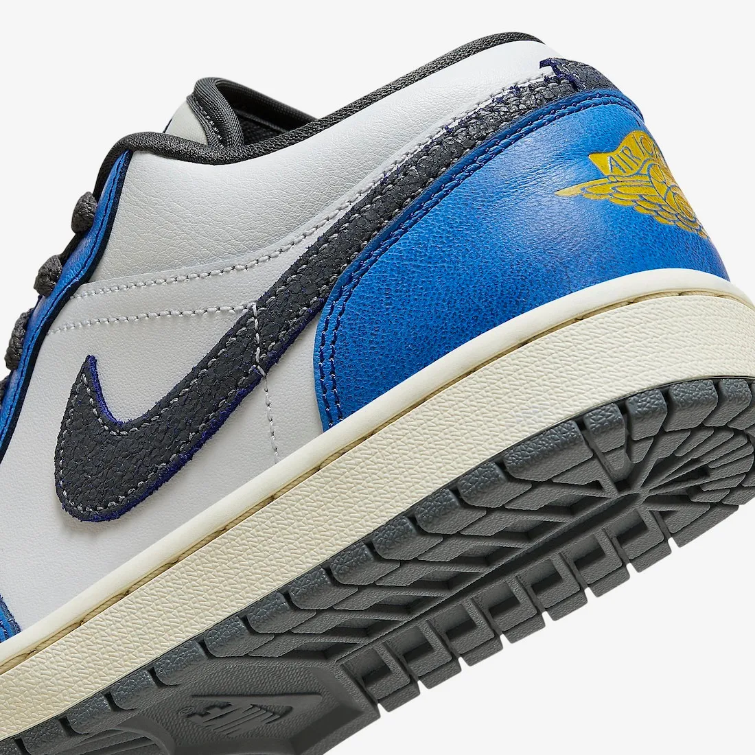 Air Jordan 1 Low SE Flight Vintage White Iron Grey Deep Royal Blue FV8439-104