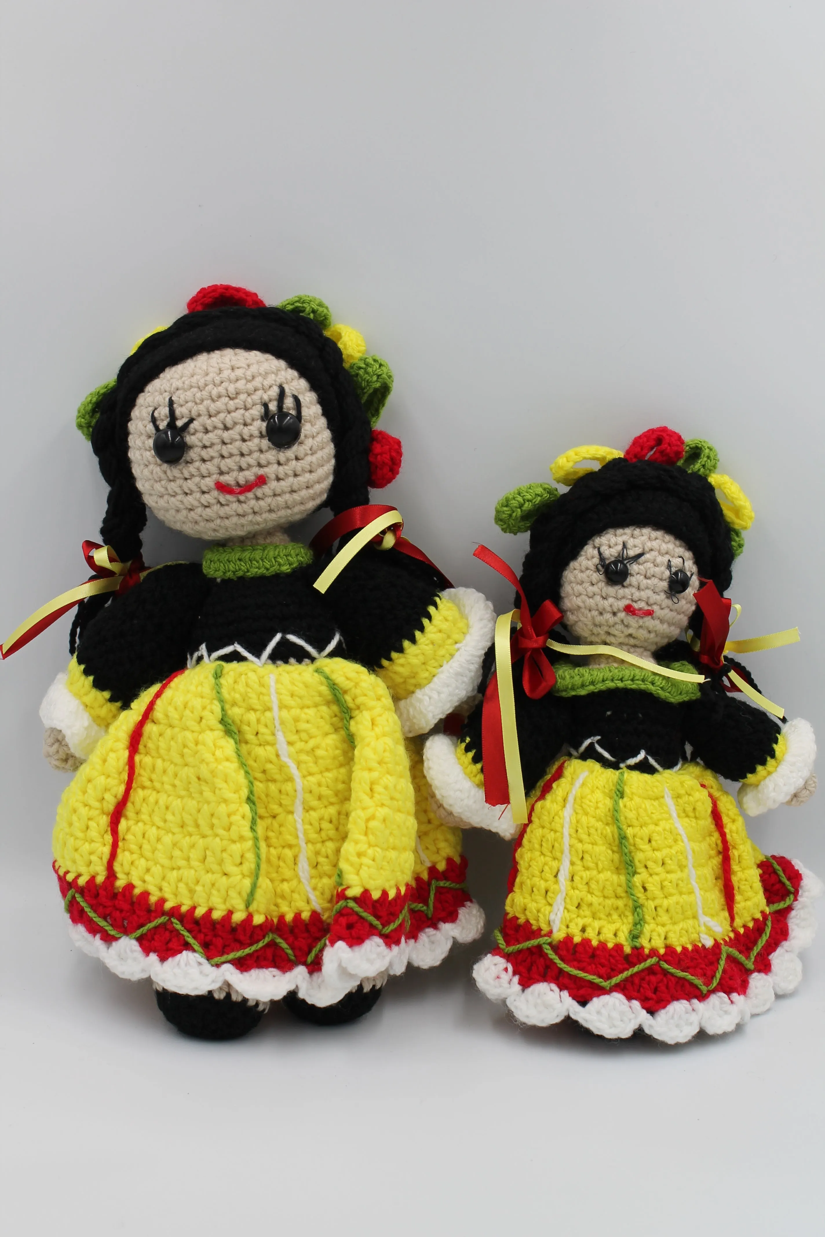 Crochet doll - Yellow dress