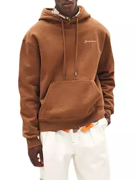 Le sweatshirt brodé