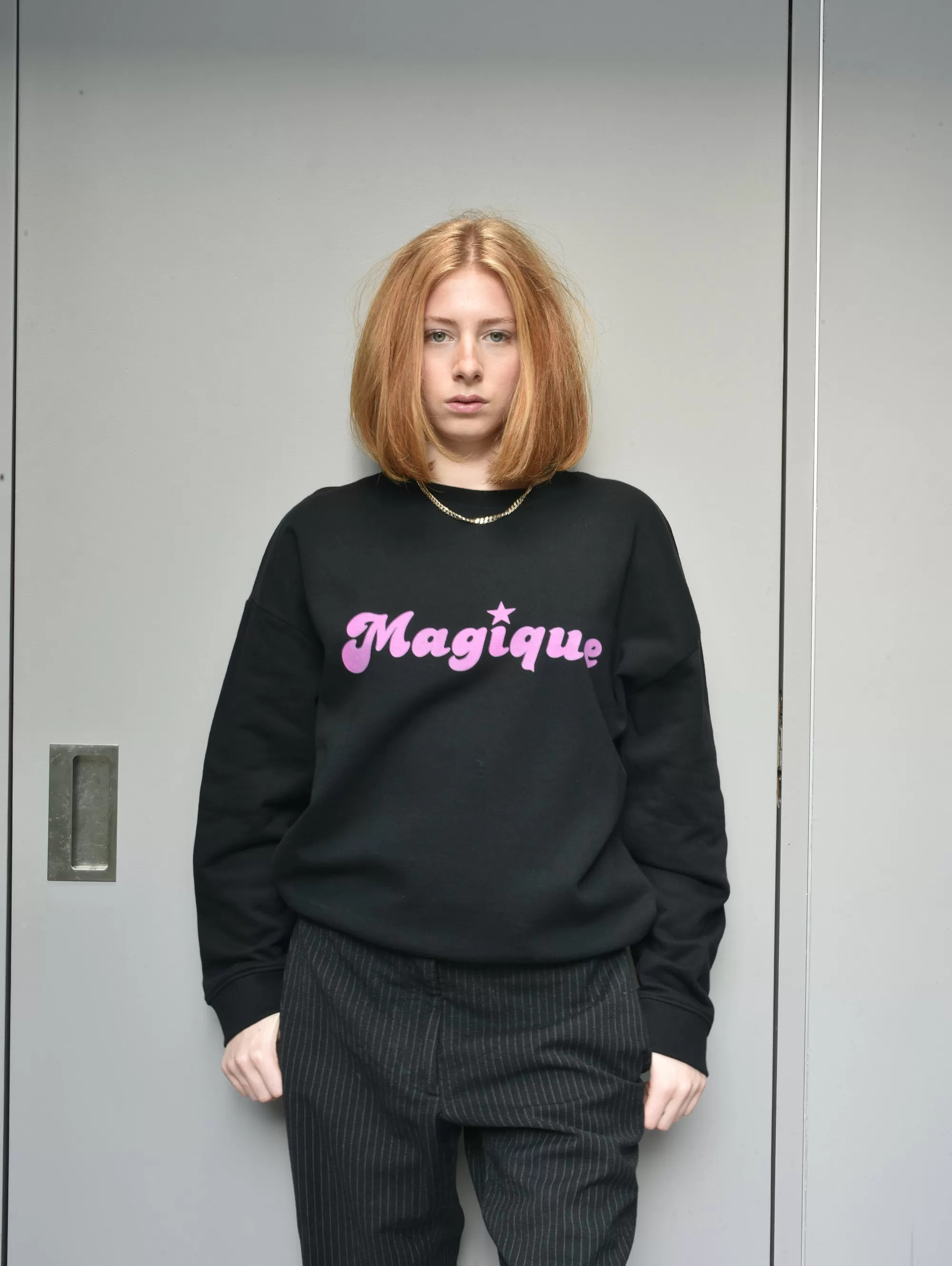 MAGIQUE  MAGENTA SWEATSHIRT