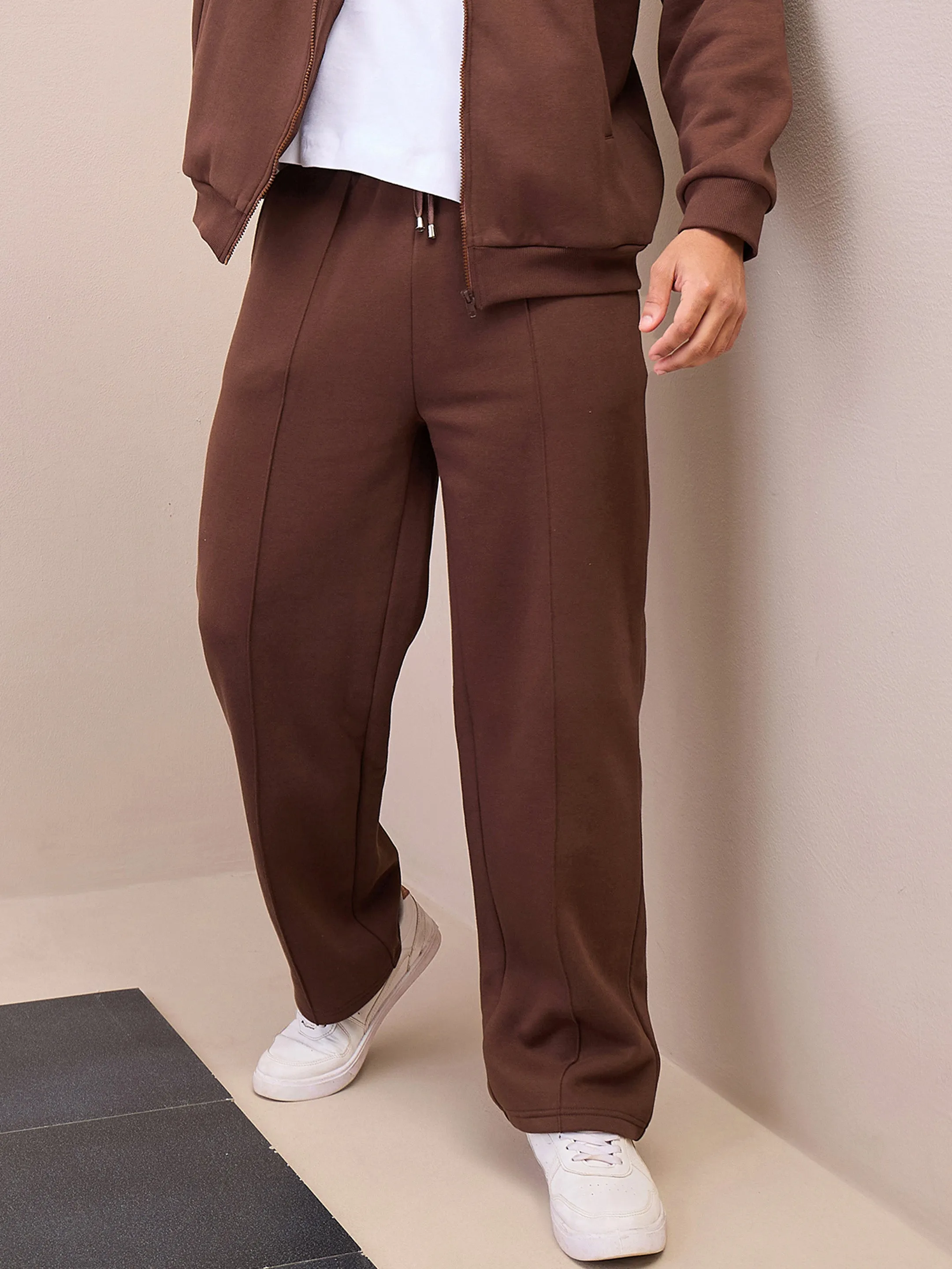 Men Dark Brown Pintuck Oversize Sweatpants