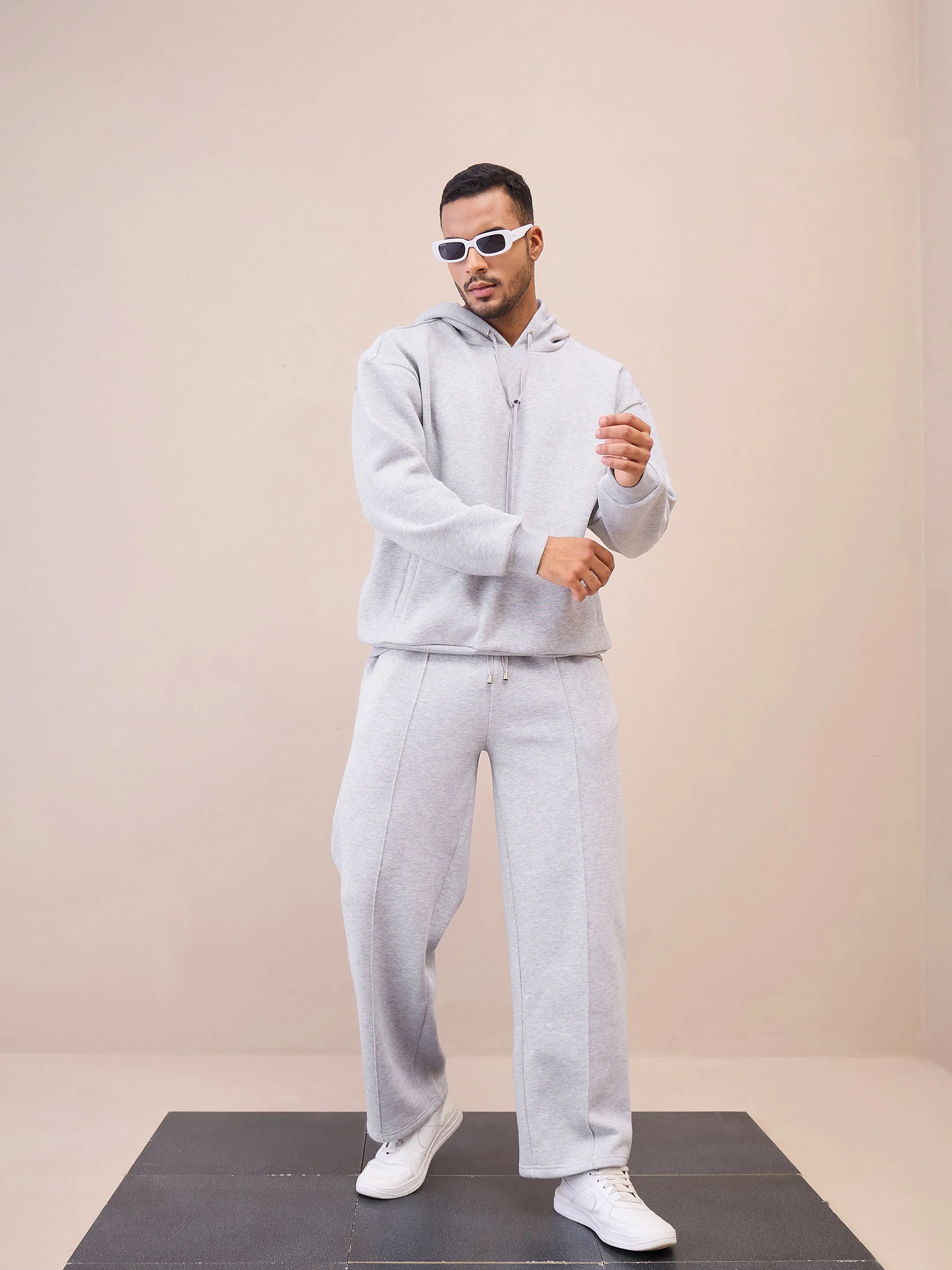 Men Grey Pintuck Oversize Sweatpants