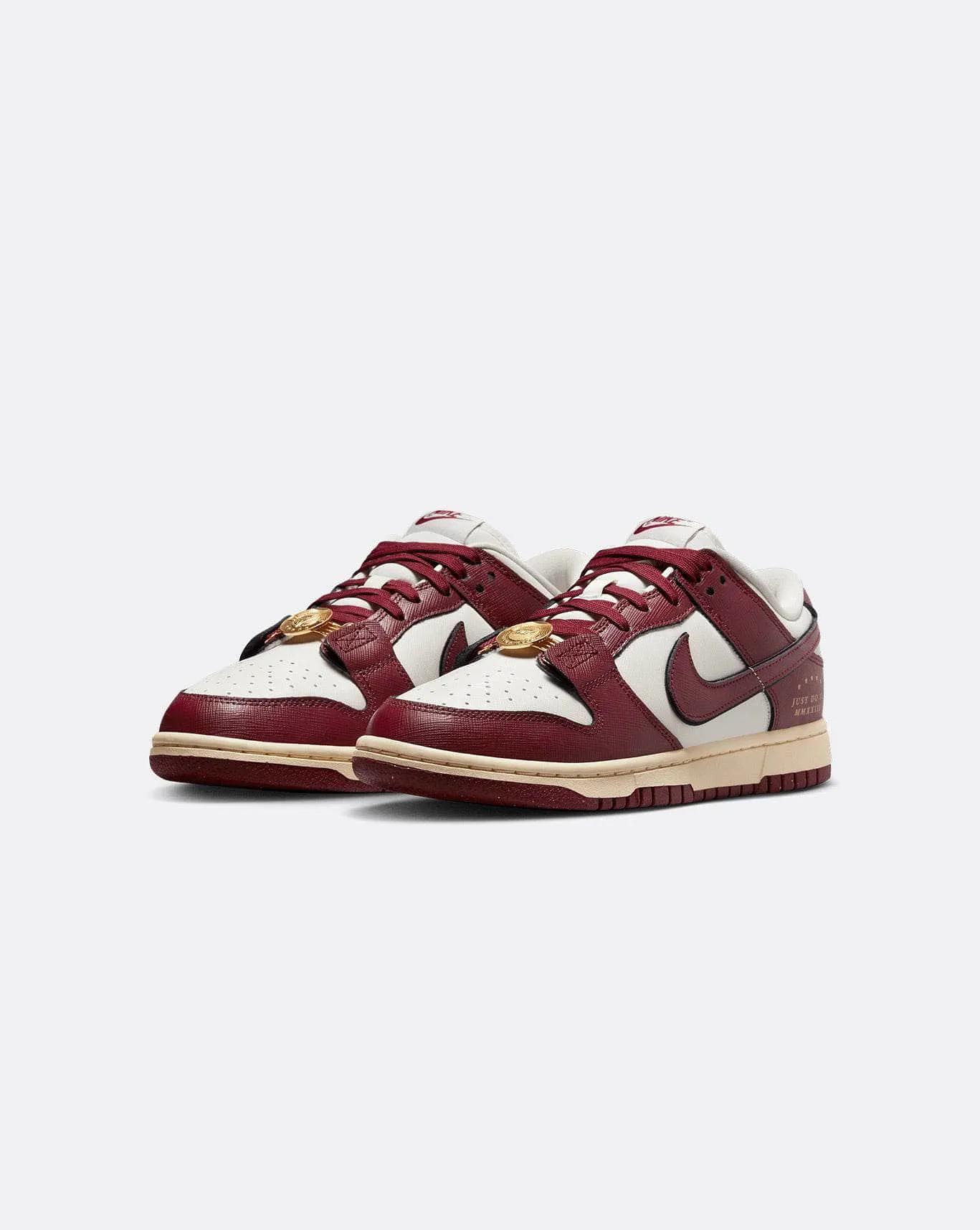 Nike Women’s Dunk Low SE