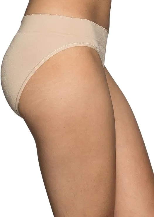 Vanity Fair Women's Seamless Underwear, Light Smoothing, No Pinch No Show