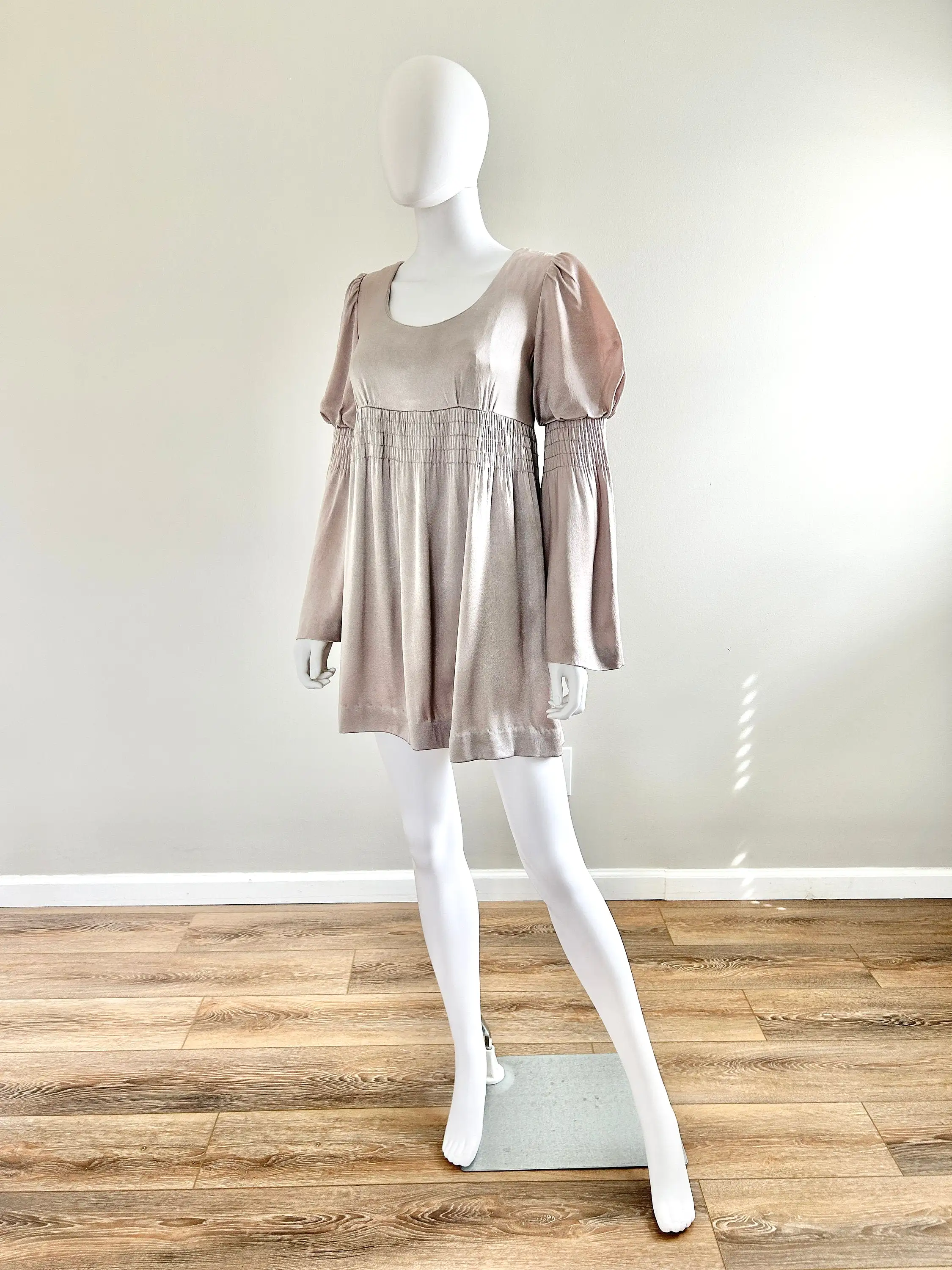 Vintage 1970s Young Edwardian Silver Mini Dress / 70s babydoll dress / Size XS S